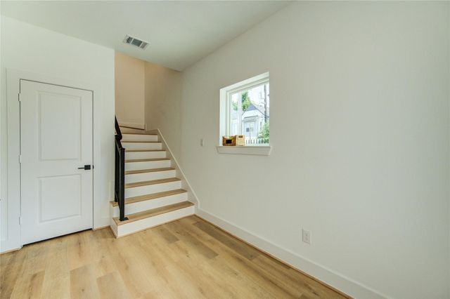 4035 Buck Street, Houston, TX 77020