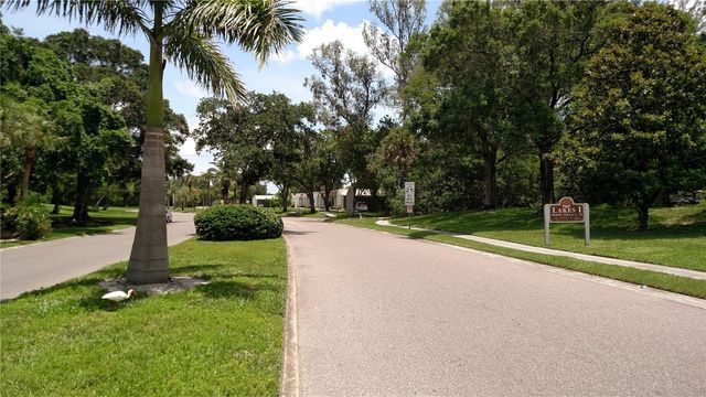 4634 LAKE BOULEVARD, Clearwater, FL 33762