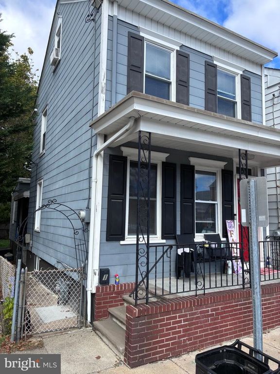 1 ELIZABETH ST, BORDENTOWN, NJ 08505 — photo 2