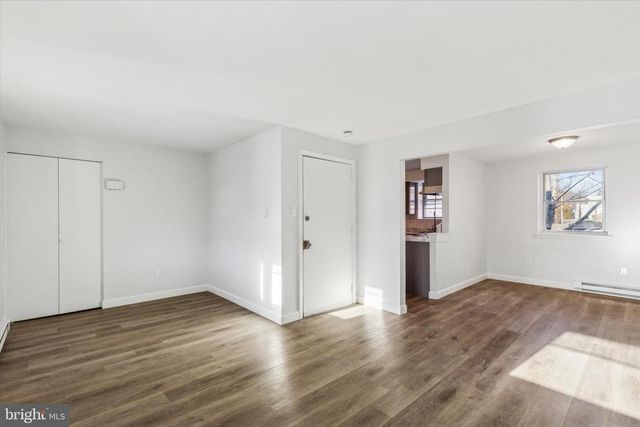 329 BUTTONWOOD ST #C, Norristown, PA 19401
