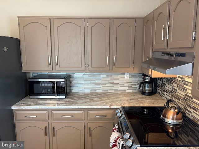 92 KNOLLWOOD DR, Woodbury, NJ 08096