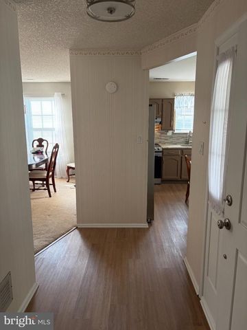 92 KNOLLWOOD DR, Woodbury, NJ 08096