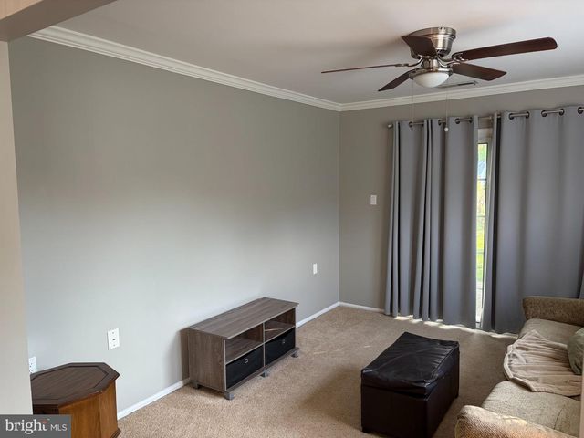 92 KNOLLWOOD DR, Woodbury, NJ 08096