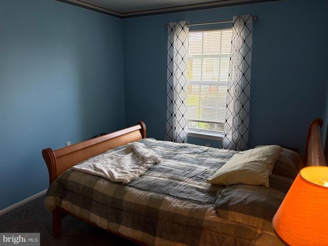92 KNOLLWOOD DR, Woodbury, NJ 08096