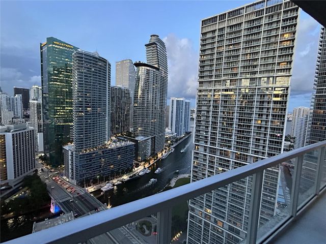500 Brickell Ave 3803, Miami, FL 33131