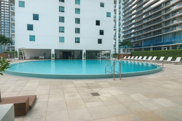 500 Brickell Ave 3803, Miami, FL 33131