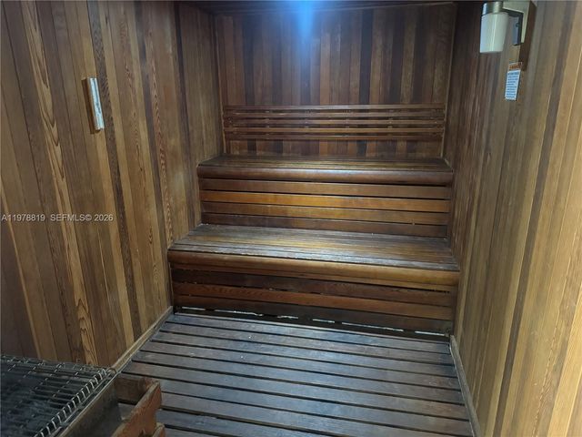 500 Brickell Ave 3803, Miami, FL 33131