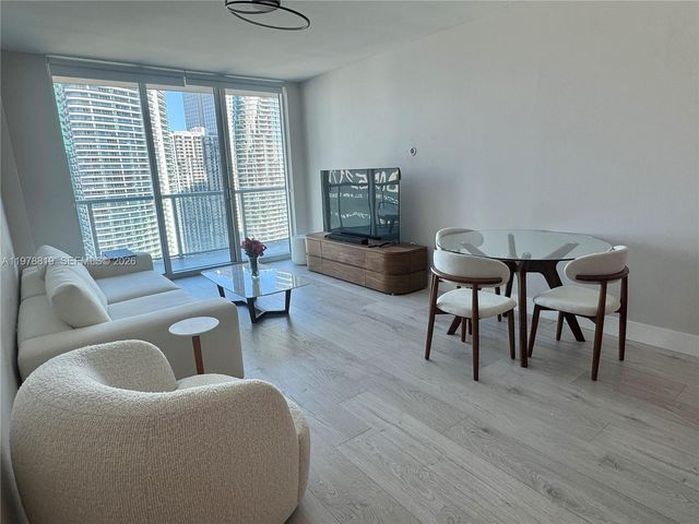 500 Brickell Ave 3803, Miami, FL 33131