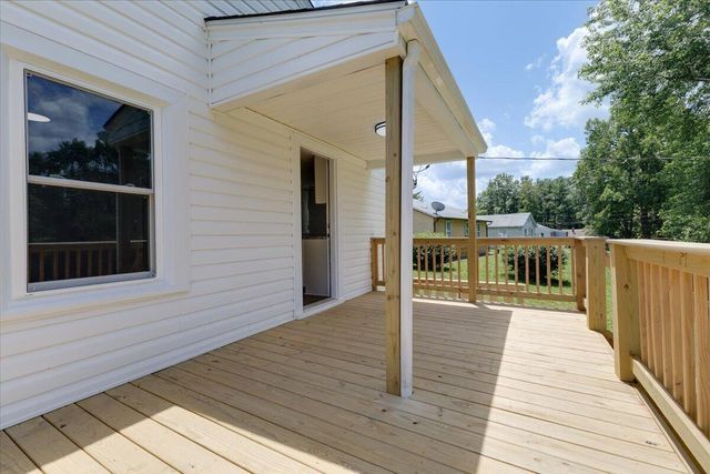 4 Chigger Ridge LN, Rocky Mount, VA 24151