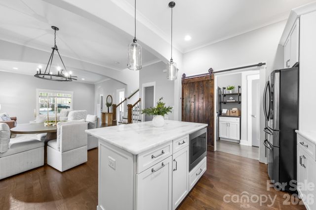 423 Sylvania Avenue, Charlotte, NC 28206