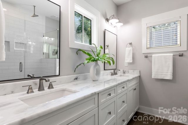 423 Sylvania Avenue, Charlotte, NC 28206