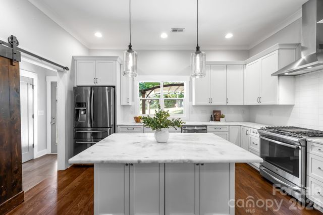 423 Sylvania Avenue, Charlotte, NC 28206