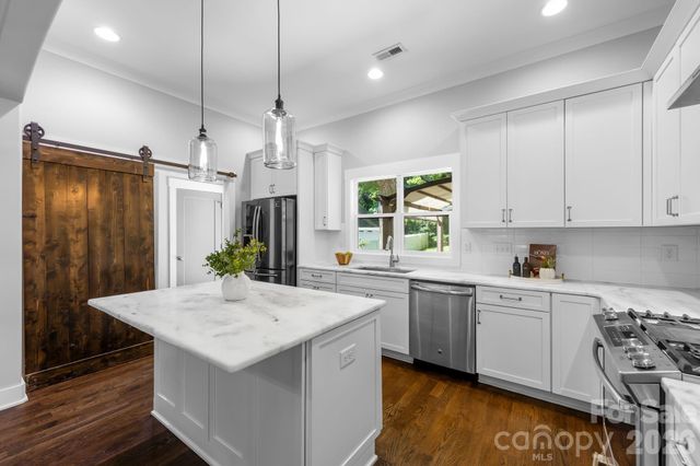 423 Sylvania Avenue, Charlotte, NC 28206