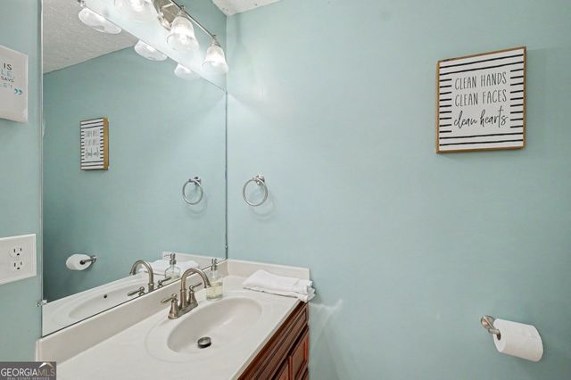 1764 Hollyhock Terrace, Decatur, GA 30032