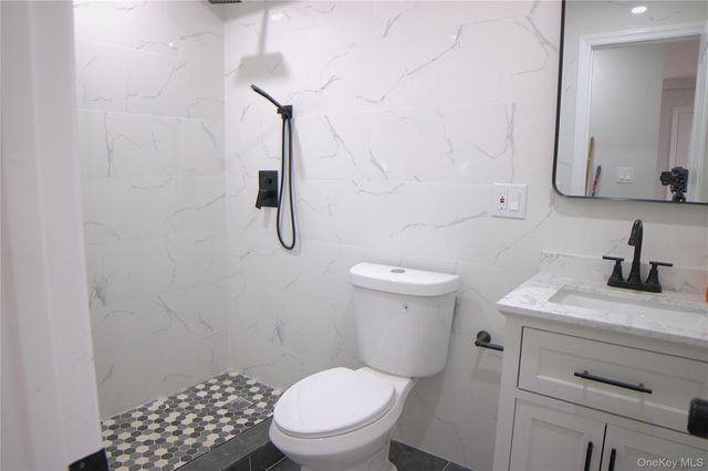 143-14 222nd st, Springfield Gardens, NY 11413