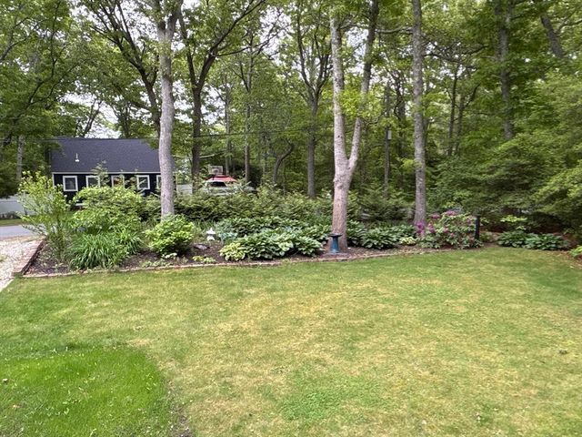 26 Highland Street, Mashpee, MA 02649