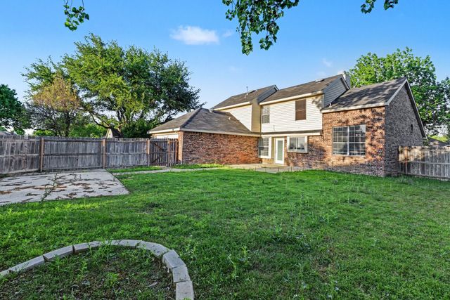 2080 Briarcliff Road, Lewisville, TX 75067