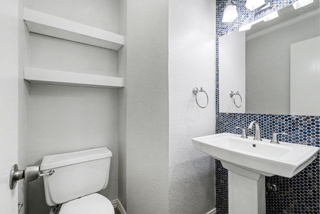 2080 Briarcliff Road, Lewisville, TX 75067