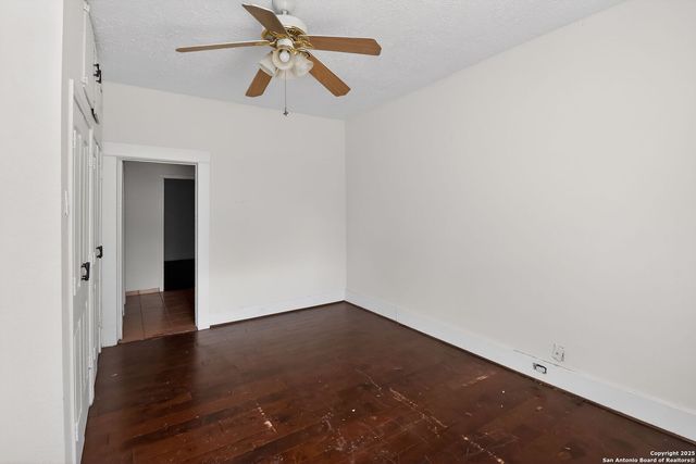 325 jennings, San Antonio, TX 78225