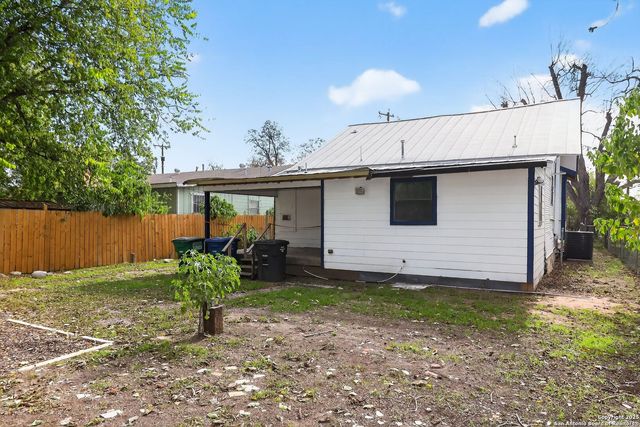 325 jennings, San Antonio, TX 78225