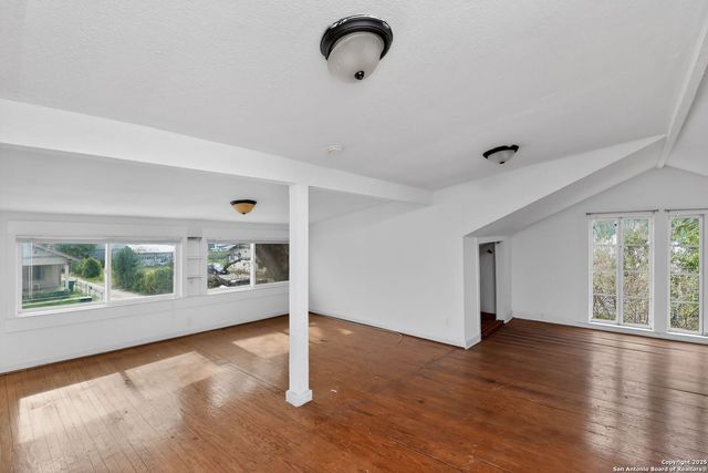 325 jennings, San Antonio, TX 78225