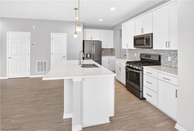 37111 Golden Eagle Drive, North Ridgeville, OH 44039