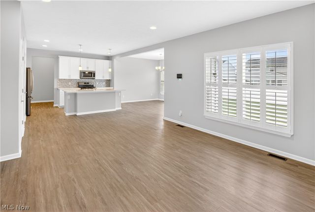37111 Golden Eagle Drive, North Ridgeville, OH 44039