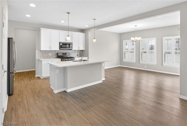 37111 Golden Eagle Drive, North Ridgeville, OH 44039