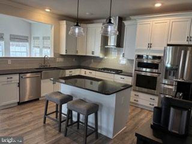 1010 BAYBERRY DR, Pennsburg, PA 18073