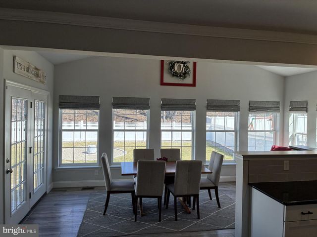 1010 BAYBERRY DR, Pennsburg, PA 18073