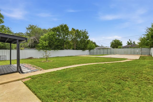 746 Quietwood Drive, Dallas, TX 75253