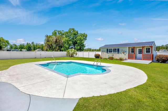1478 Red Bluff Rd., Loris, SC 29569