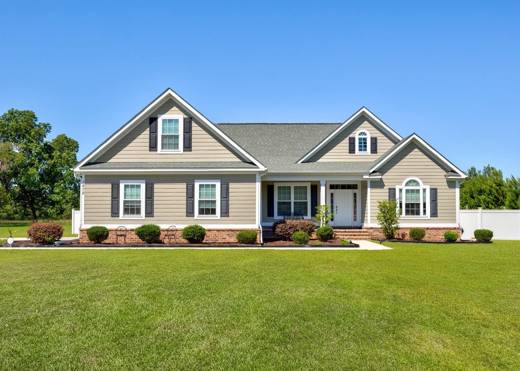 1478 Red Bluff Rd., Loris, SC 29569