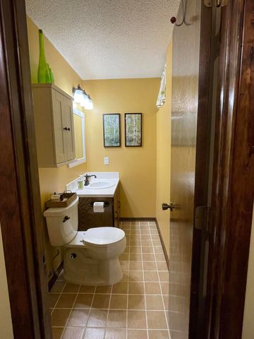 200 UPLAND Drive, Council Bluffs, IA 51503