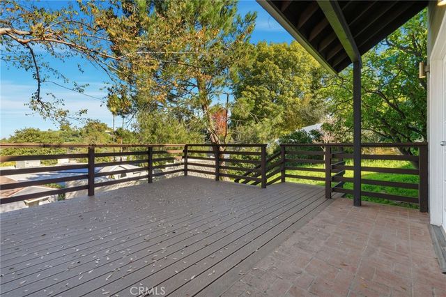 3148 Barbara Court, Los Angeles, CA 90068