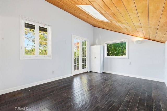 3148 Barbara Court, Los Angeles, CA 90068