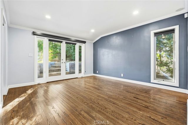 3148 Barbara Court, Los Angeles, CA 90068