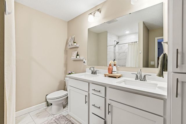 1004 Triumph Trail NE, Isanti, MN 55040