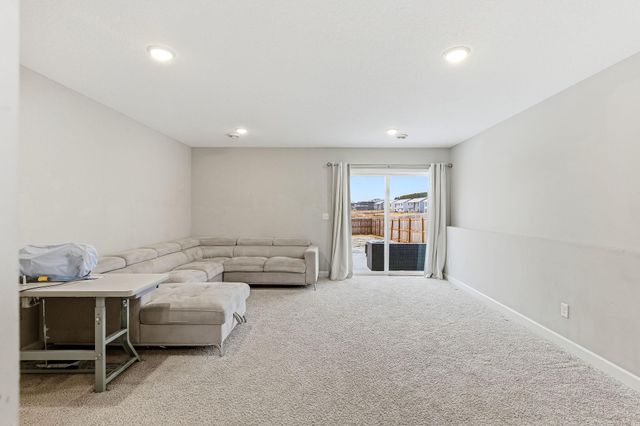 1004 Triumph Trail NE, Isanti, MN 55040