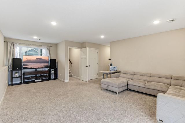 1004 Triumph Trail NE, Isanti, MN 55040