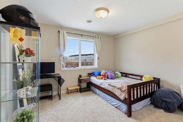 1004 Triumph Trail NE, Isanti, MN 55040