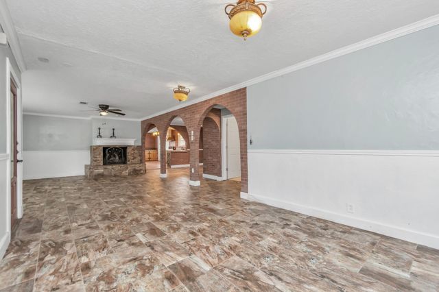 602 Everett Street, Conroe, TX 77301