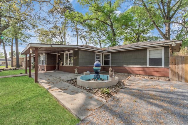602 Everett Street, Conroe, TX 77301