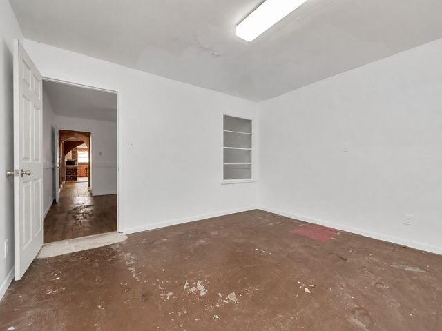 602 Everett Street, Conroe, TX 77301