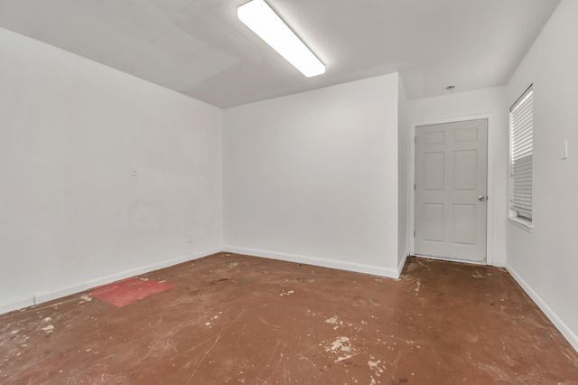 602 Everett Street, Conroe, TX 77301