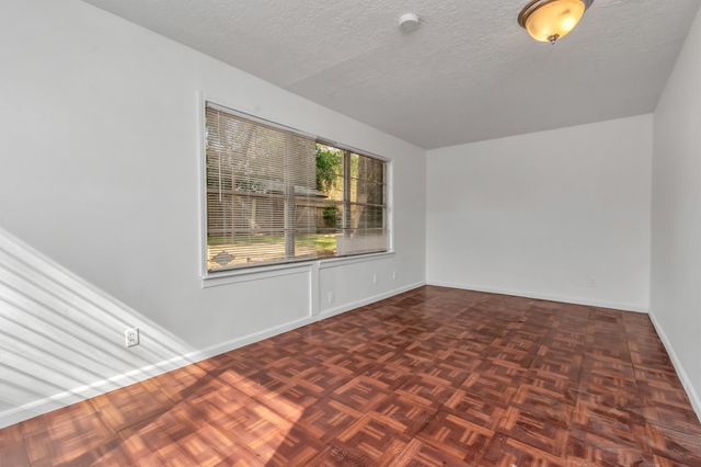602 Everett Street, Conroe, TX 77301