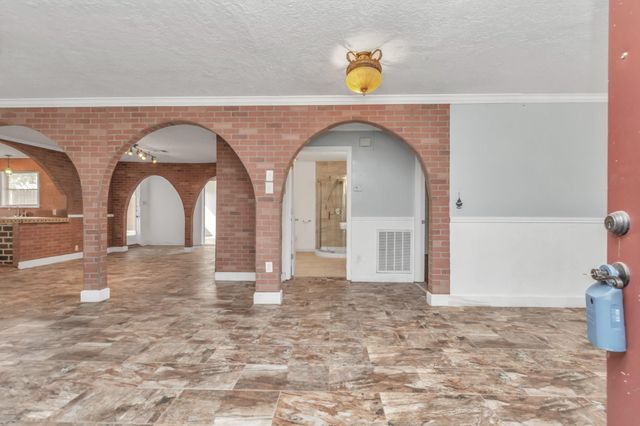 602 Everett Street, Conroe, TX 77301
