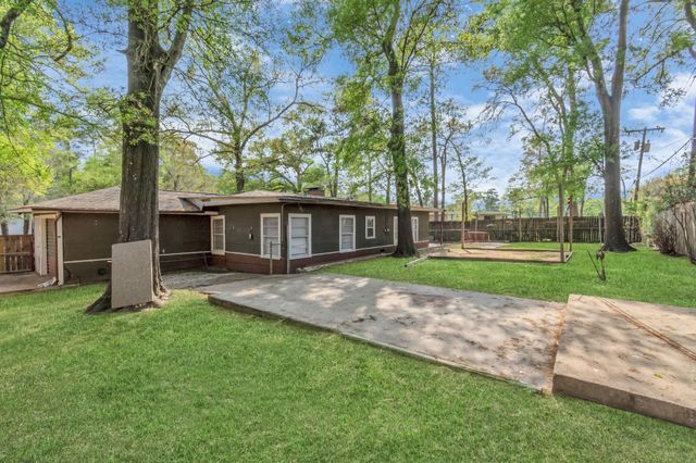 602 Everett Street, Conroe, TX 77301