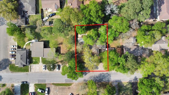 602 Everett Street, Conroe, TX 77301