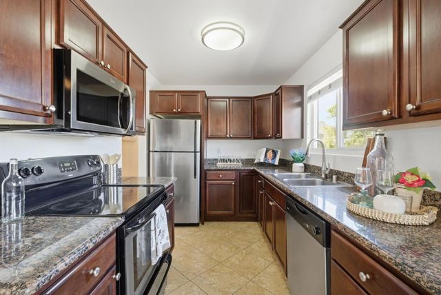 4970 Cherry Avenue 211, San Jose, CA 95118